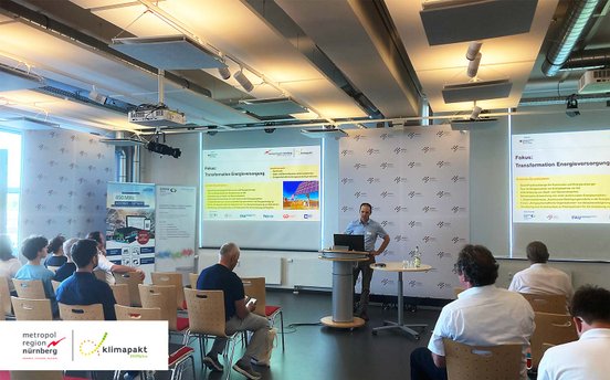 Die Einleitung und Moderation übernahm Simon Reichenwallner von der ENERGIEregion Nürnberg e.V.